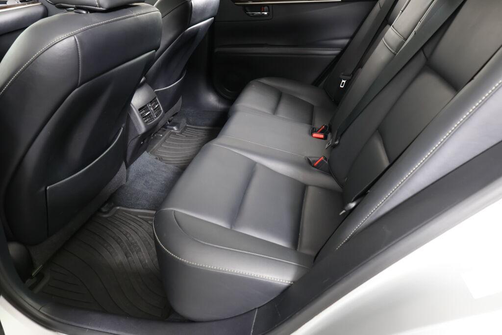used 2013 Lexus ES 350 car, priced at $10,995