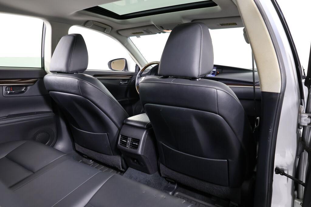 used 2013 Lexus ES 350 car, priced at $10,995
