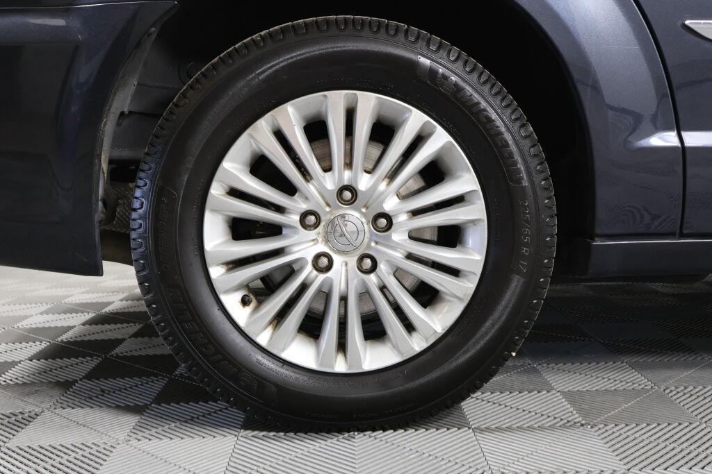 used 2014 Chrysler Town & Country car, priced at $6,995