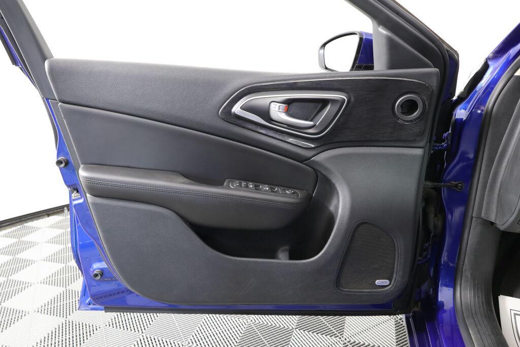used 2015 Chrysler 200 car, priced at $7,995