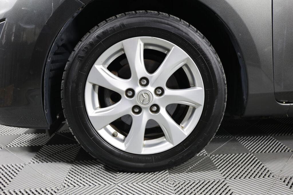 used 2011 Mazda Mazda3 car, priced at $7,295