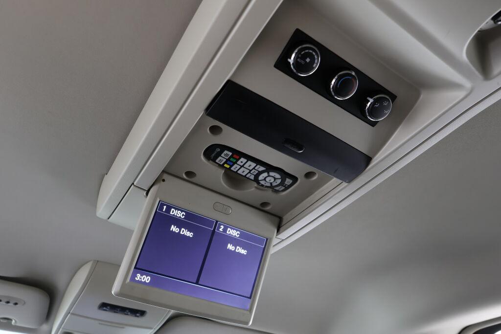 used 2014 Chrysler Town & Country car, priced at $6,495