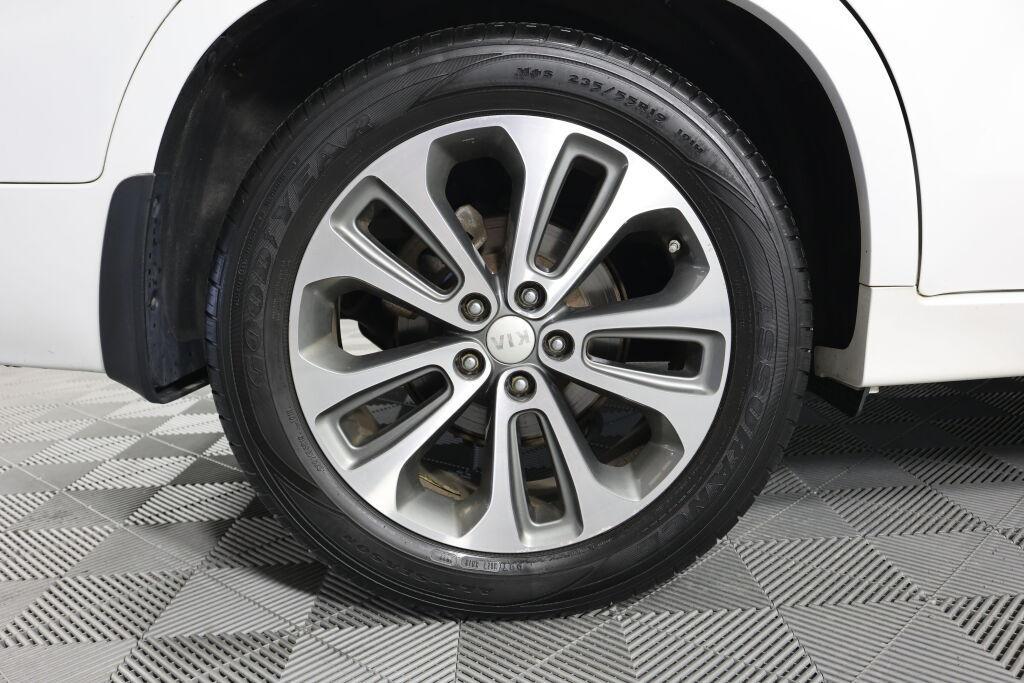 used 2015 Kia Sorento car, priced at $9,995