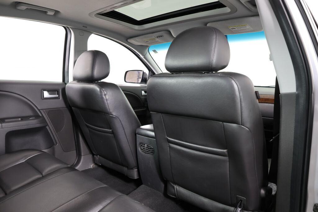 used 2005 Ford Five Hundred car, priced at $6,794