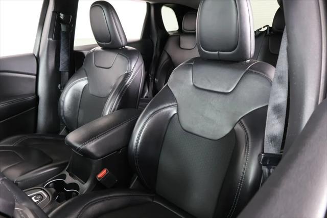 used 2019 Jeep Cherokee car, priced at $15,495