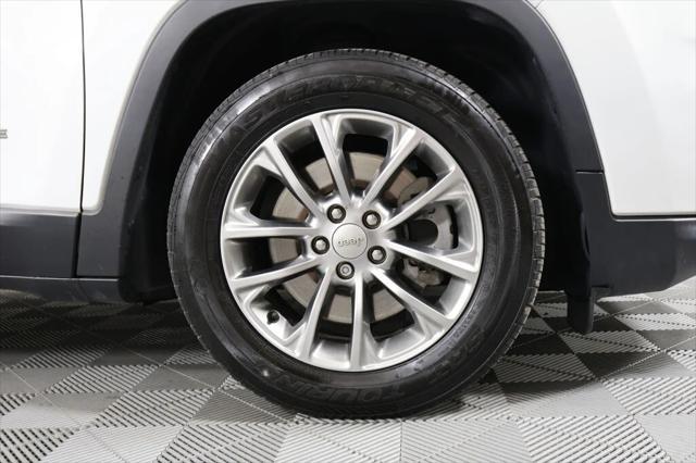 used 2019 Jeep Cherokee car, priced at $15,495