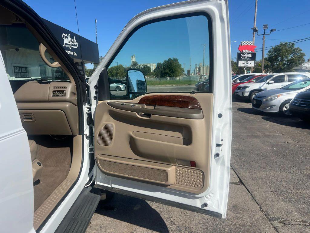 used 2001 Ford F-250 car, priced at $14,900