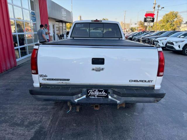 used 2000 Chevrolet 3500 car, priced at $9,995