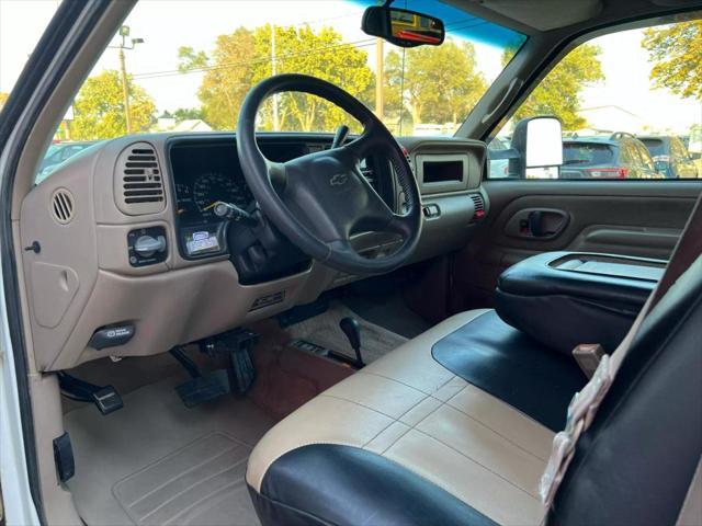 used 2000 Chevrolet 3500 car, priced at $9,995