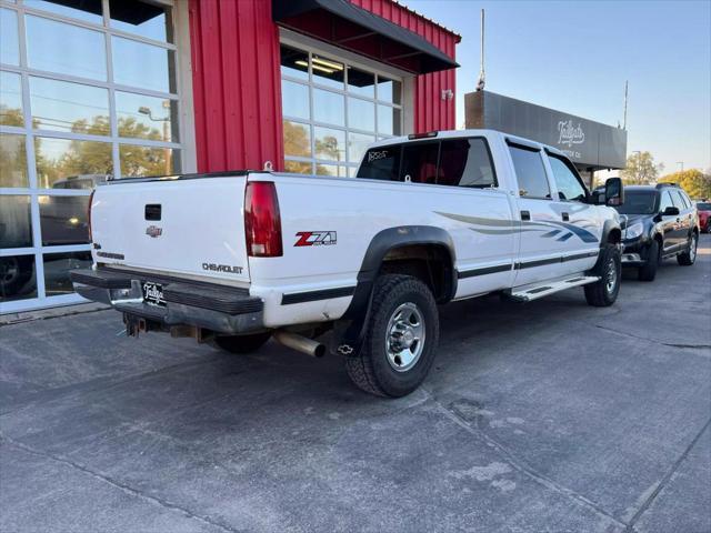 used 2000 Chevrolet 3500 car, priced at $9,995