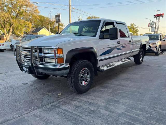 used 2000 Chevrolet 3500 car, priced at $9,995