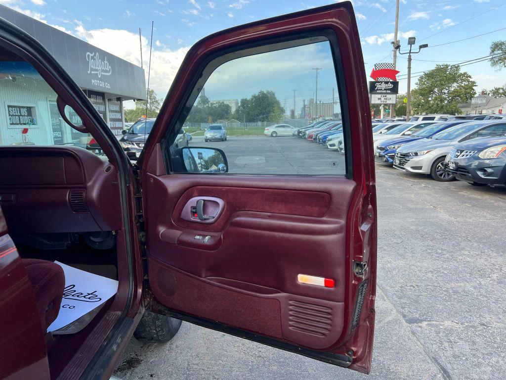 used 1998 Chevrolet 1500 car, priced at $14,990