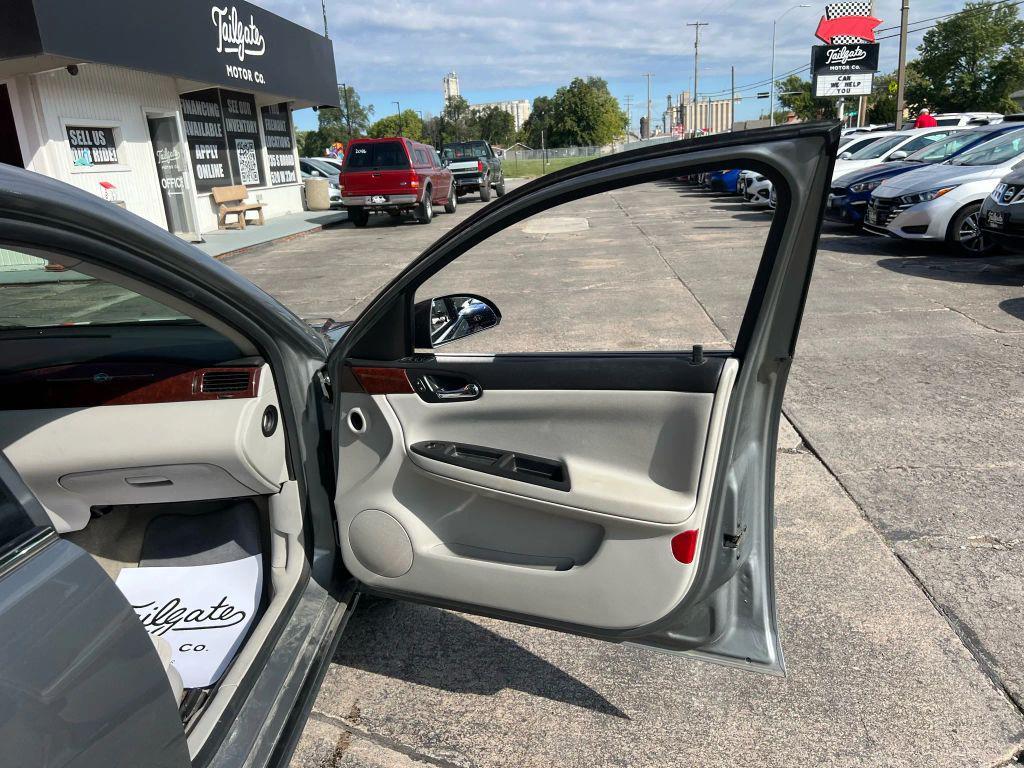 used 2007 Chevrolet Impala car, priced at $4,995
