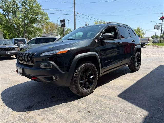used 2015 Jeep Cherokee car, priced at $11,900