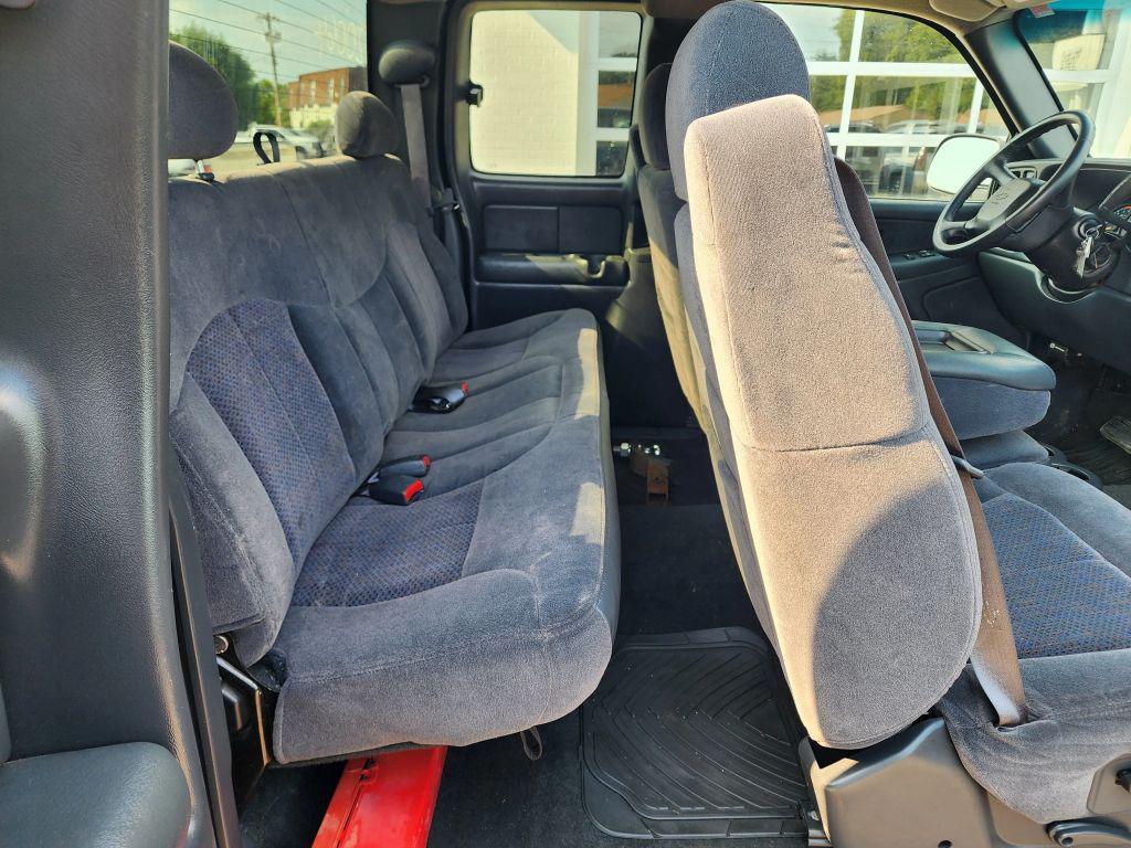 used 2001 Chevrolet Silverado 2500 car, priced at $22,900