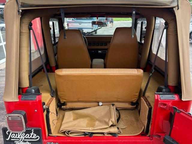 used 1995 Jeep Wrangler car, priced at $12,900