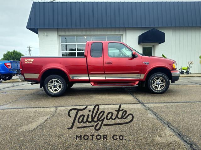 used 2001 Ford F-150 car, priced at $10,900