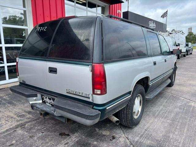 used 1997 Chevrolet Suburban car, priced at $9,900