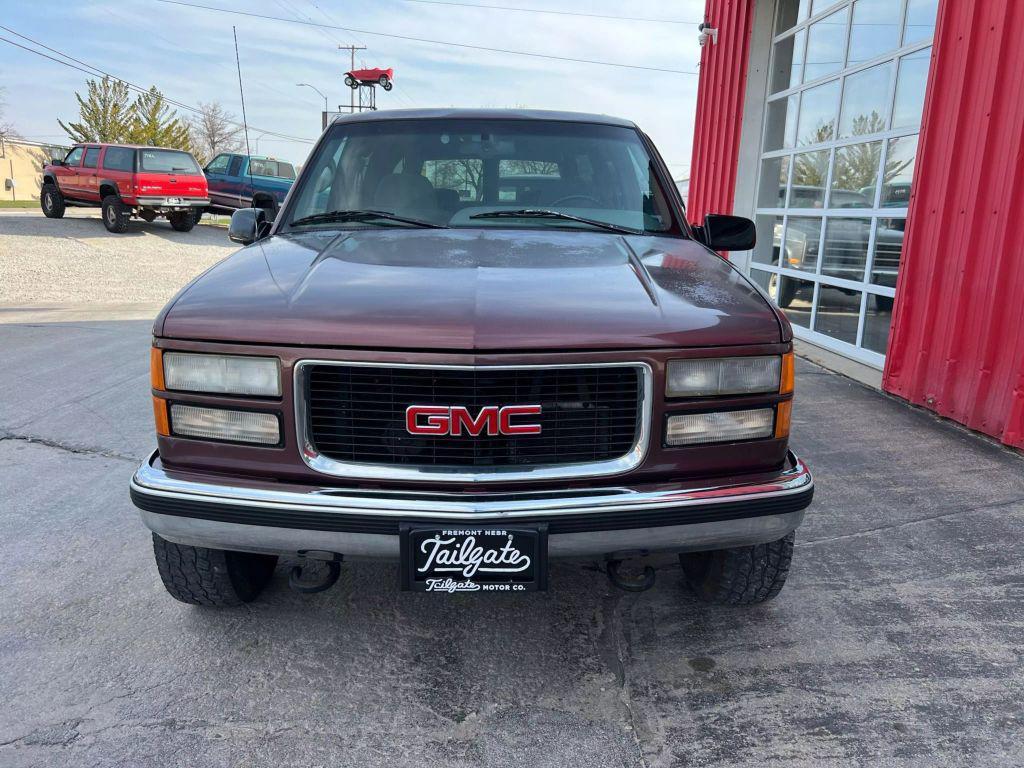 used 1996 GMC Suburban car, priced at $11,900