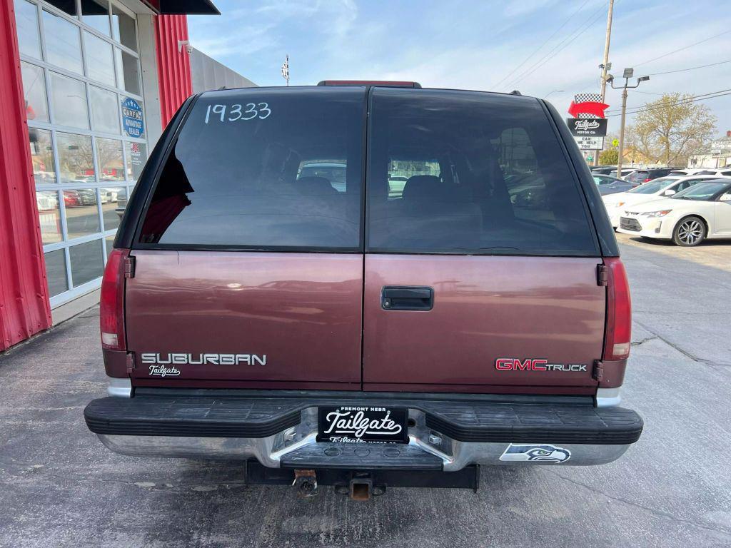 used 1996 GMC Suburban car, priced at $11,900