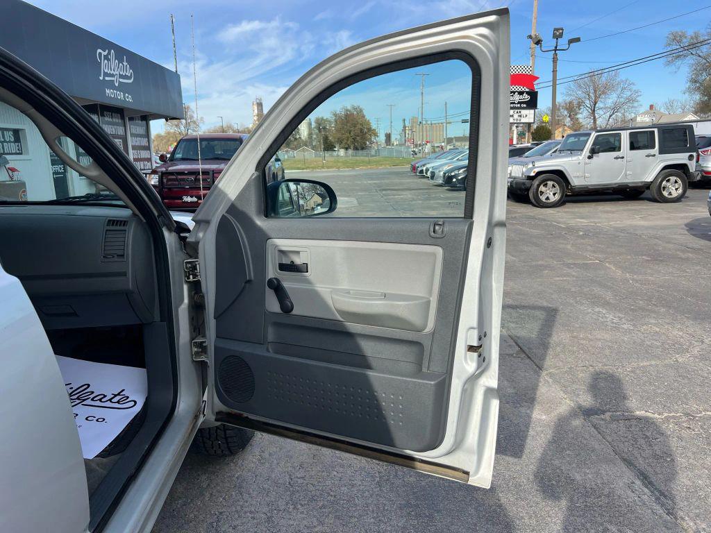 used 2005 Dodge Dakota car, priced at $13,900