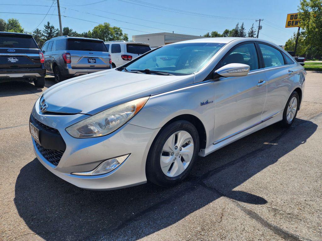 used 2015 Hyundai Sonata Hybrid car, priced at $9,900
