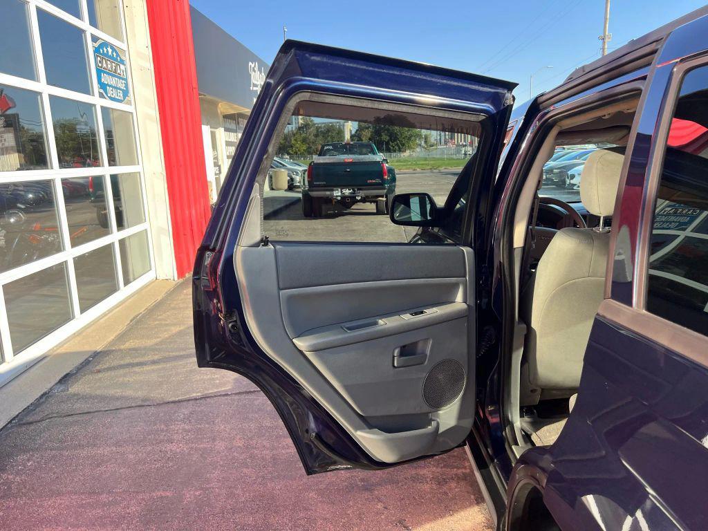 used 2006 Jeep Grand Cherokee car, priced at $8,900
