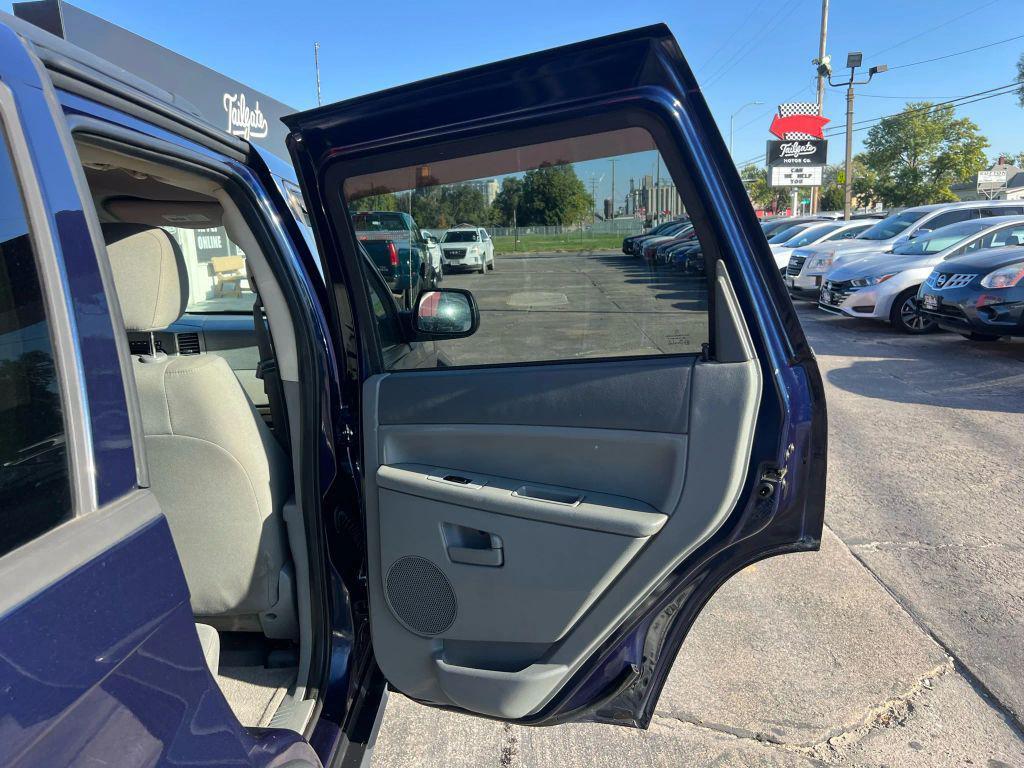 used 2006 Jeep Grand Cherokee car, priced at $8,900