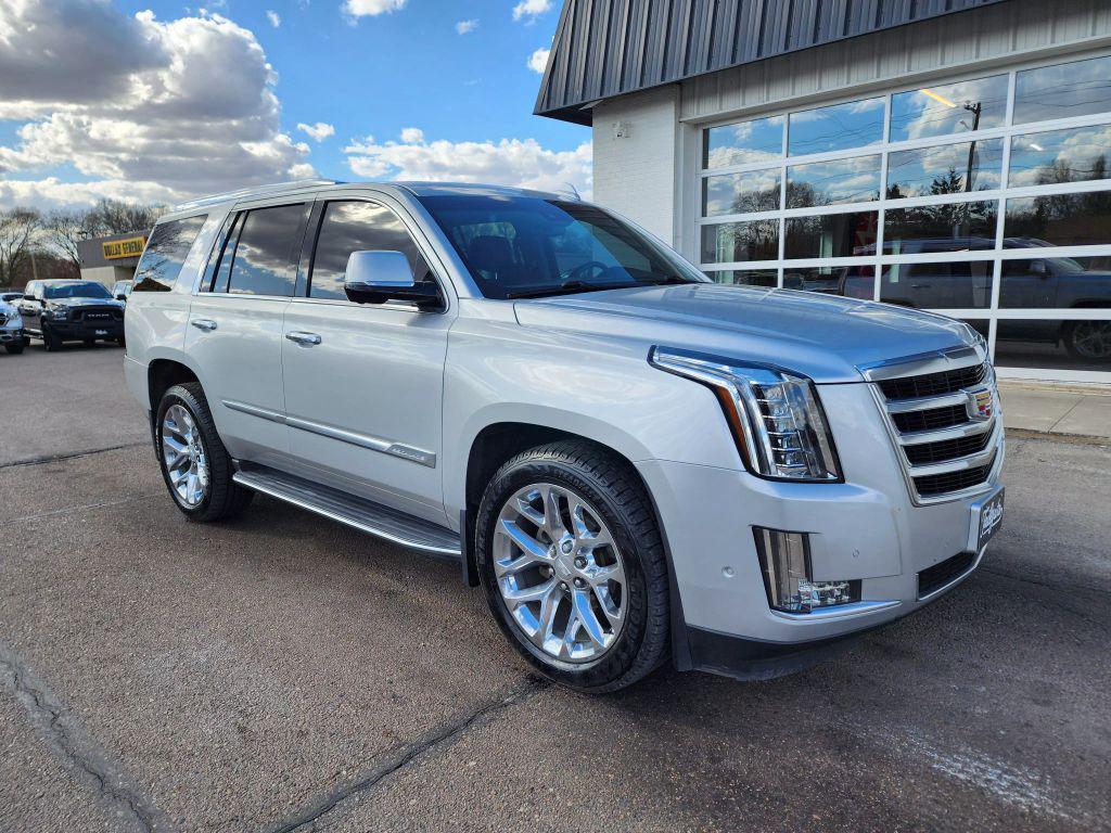 used 2017 Cadillac Escalade car, priced at $25,999