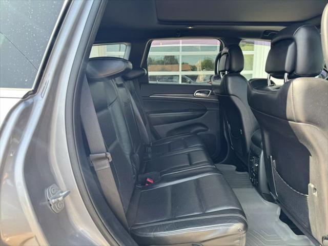 used 2017 Jeep Grand Cherokee car, priced at $15,521