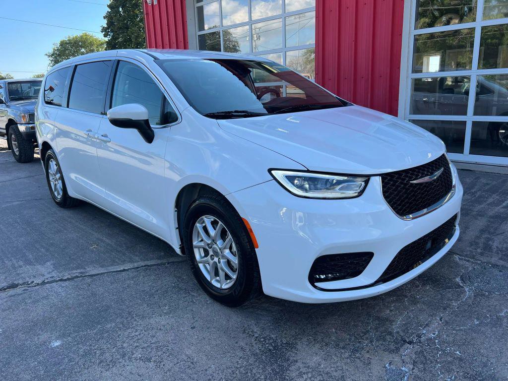 used 2023 Chrysler Pacifica car, priced at $24,900
