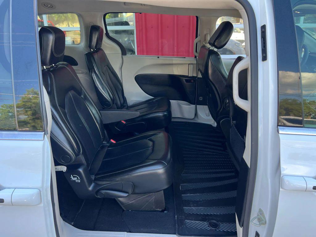 used 2023 Chrysler Pacifica car, priced at $24,900