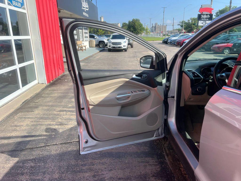 used 2013 Ford Escape car, priced at $9,900