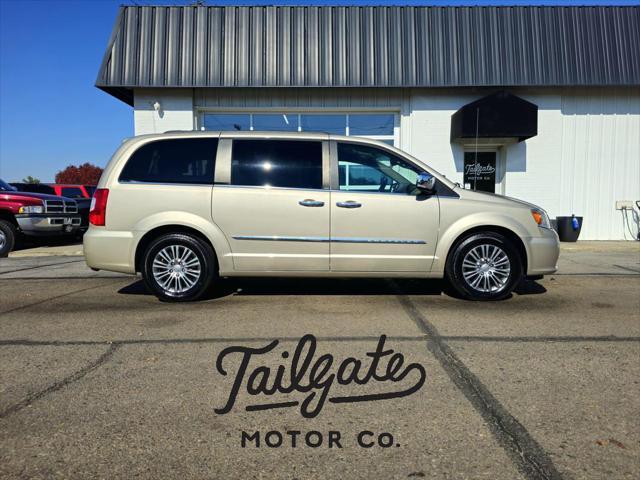 used 2014 Chrysler Town & Country car, priced at $9,900