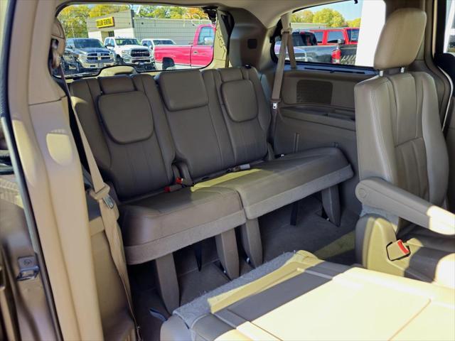 used 2014 Chrysler Town & Country car, priced at $9,900