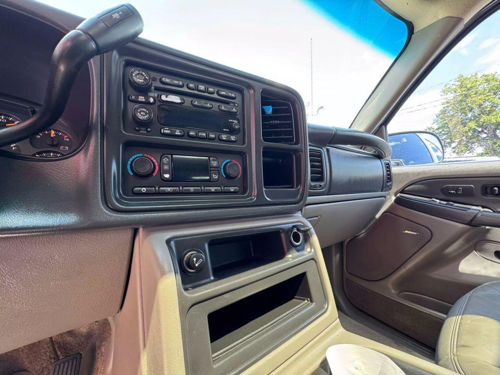 used 2003 GMC Yukon XL car, priced at $9,495