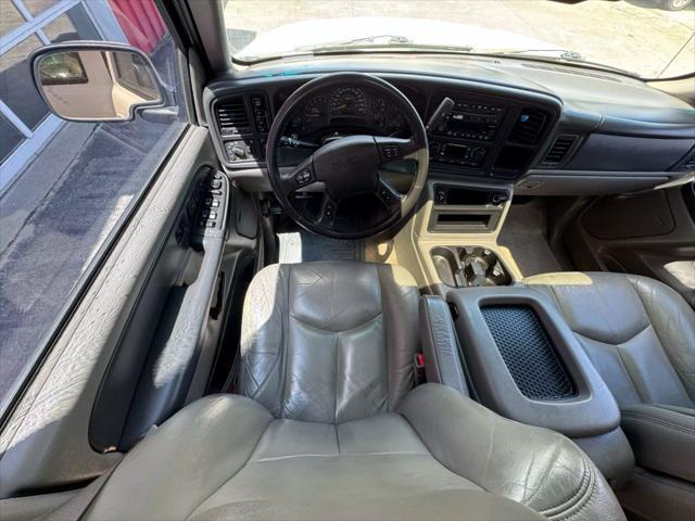 used 2003 GMC Yukon XL car, priced at $11,900