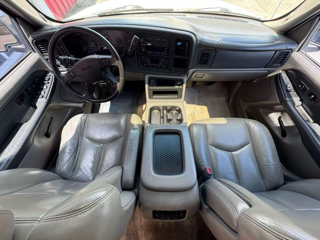 used 2003 GMC Yukon XL car, priced at $9,495