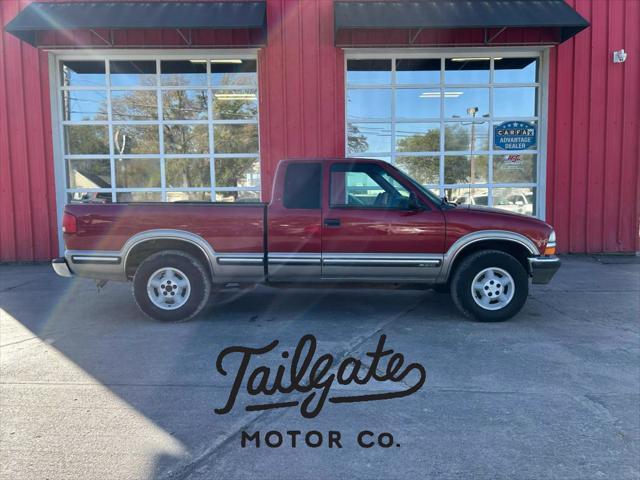 used 1998 Chevrolet S-10 car, priced at $9,900