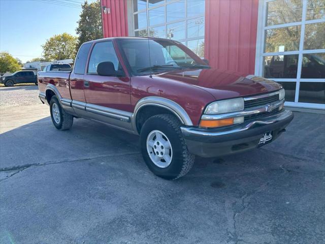 used 1998 Chevrolet S-10 car, priced at $9,900