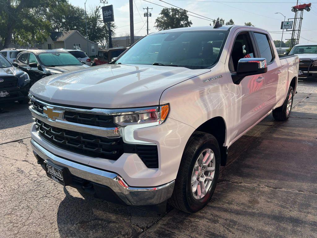 used 2022 Chevrolet Silverado 1500 car, priced at $31,900