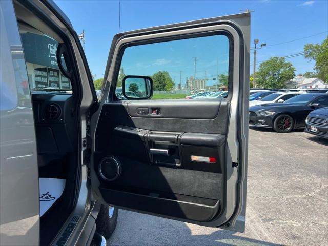 used 2005 Hummer H2 car, priced at $22,900