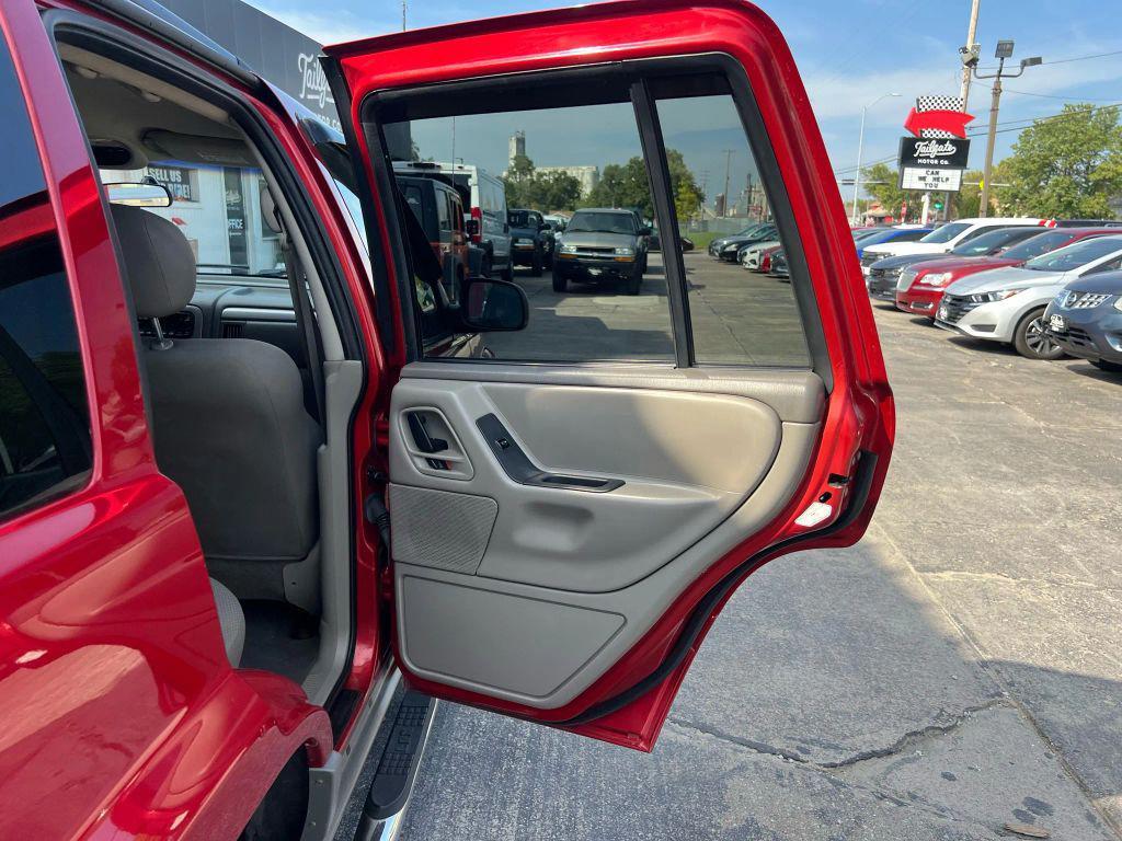 used 2002 Jeep Grand Cherokee car, priced at $10,900