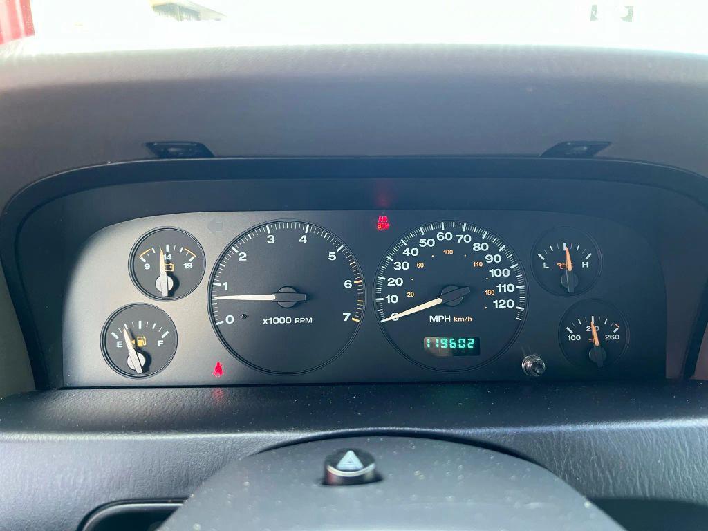 used 2002 Jeep Grand Cherokee car, priced at $10,900