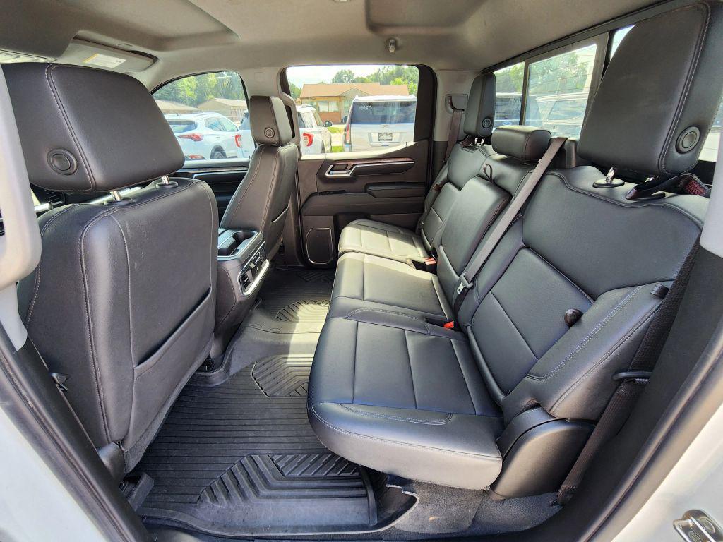 used 2023 Chevrolet Silverado 1500 car, priced at $32,900