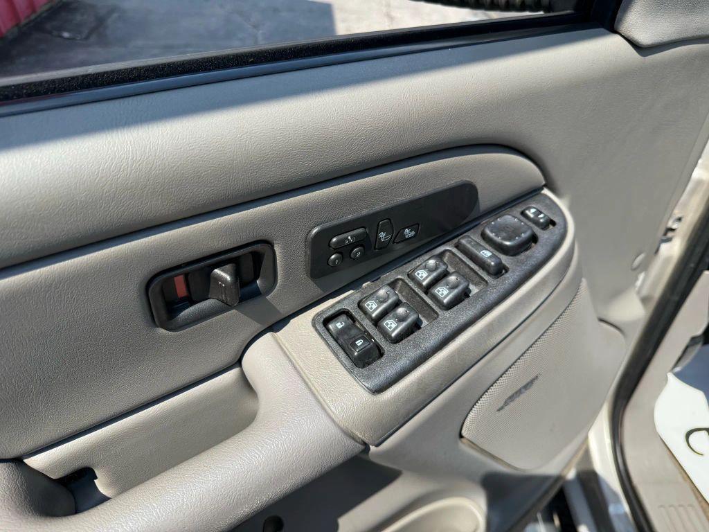 used 2004 Chevrolet Silverado 2500 car, priced at $19,998