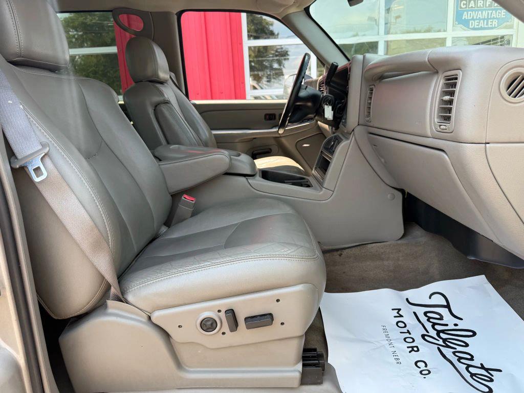 used 2004 Chevrolet Silverado 2500 car, priced at $19,998