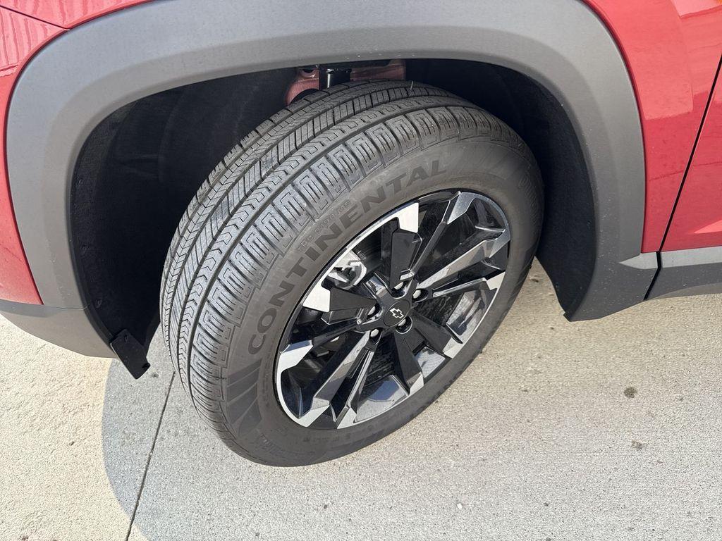 new 2026 Chevrolet Equinox car, priced at $39,760