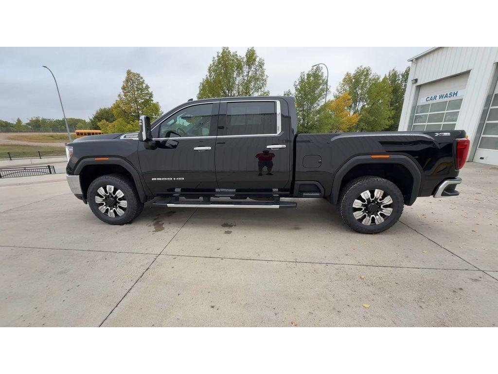 used 2022 GMC Sierra 2500 car, priced at $60,795