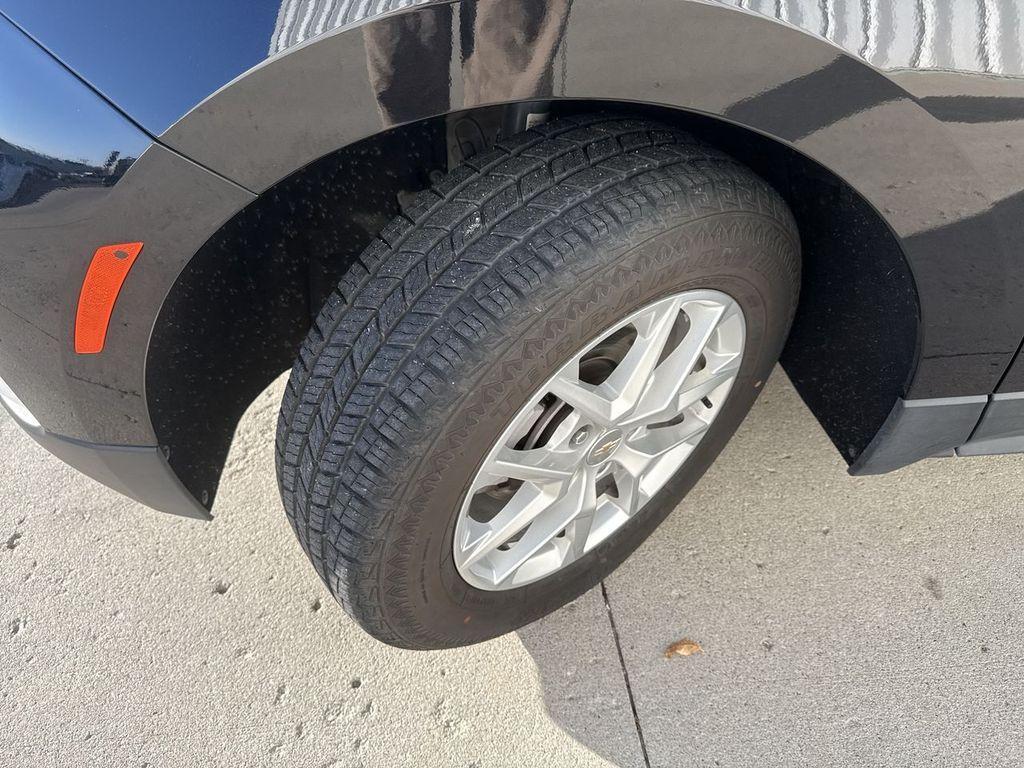 used 2024 Chevrolet Equinox car, priced at $24,295